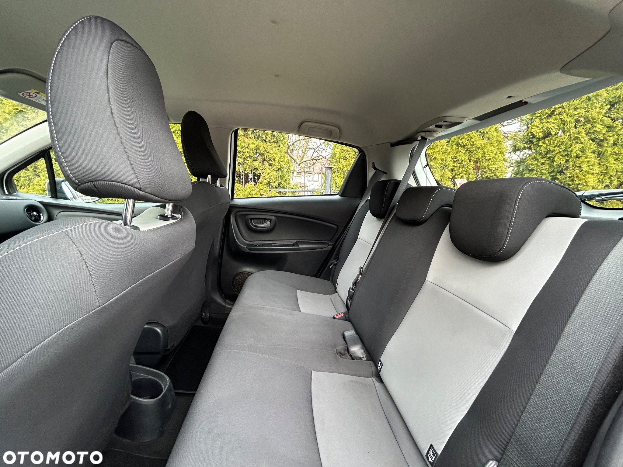 Toyota Yaris Hybrid 1.5 VVT-i Comfort - 26