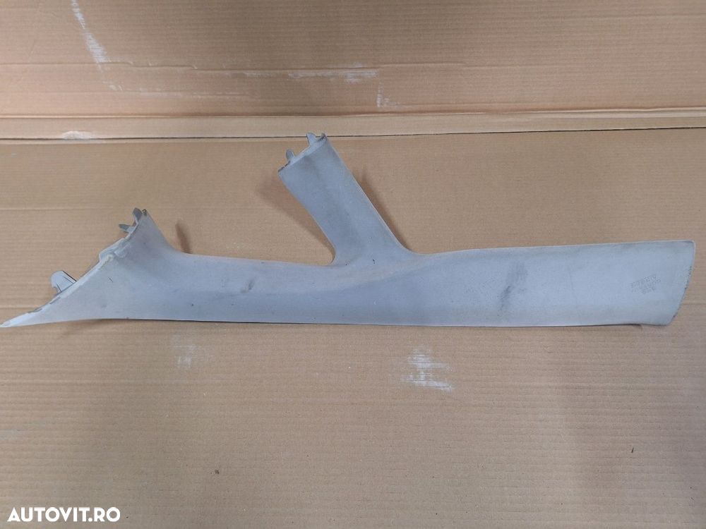 Ornament stalp (A) stanga TOYOTA PRIUS _W3_ 2008 - >1.8 Hybrid 2ZR-FXE 62220-47120 - 2