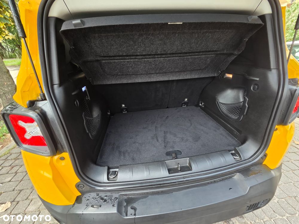 Jeep Renegade 1.6 E-TorQ Longitude FWD - 29