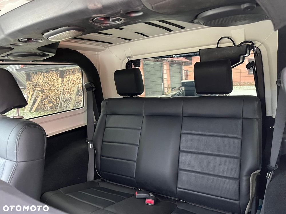 Jeep Wrangler - 8