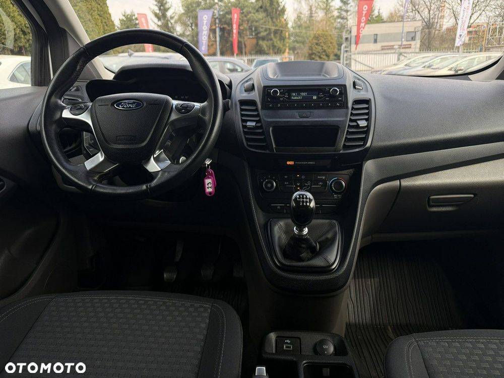 Ford Transit Connect - 15