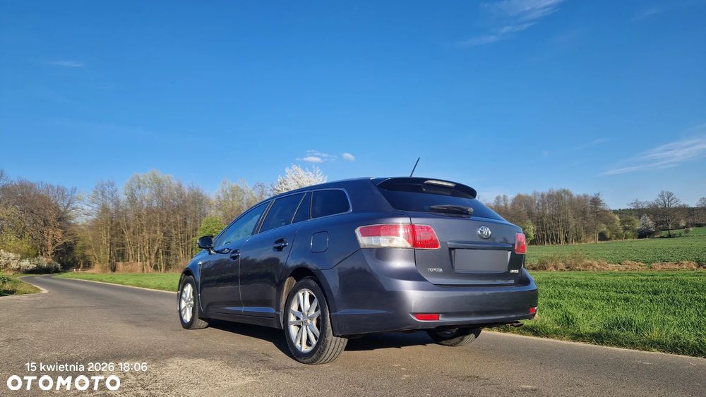 Toyota Avensis 2.2 D-4D Automatik Sol - 3