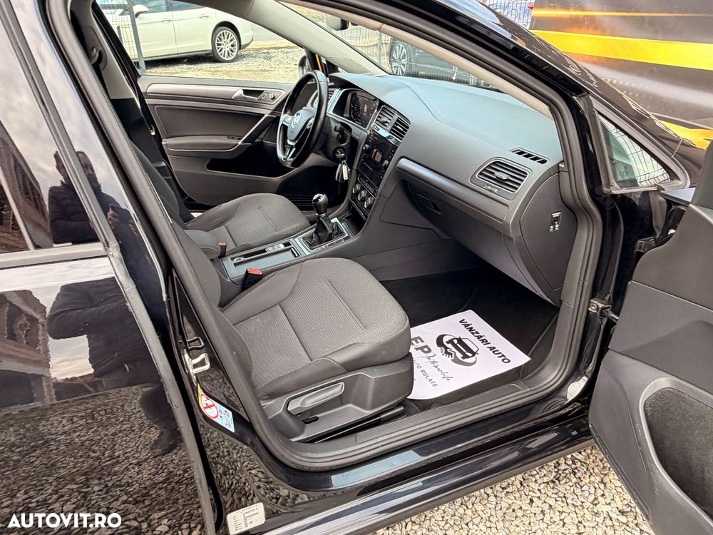 Volkswagen Golf 1.6 TDI BlueMotion Technology Cup - 9