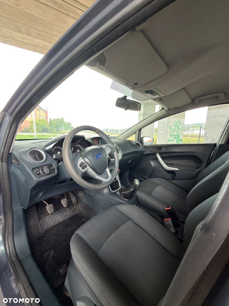 Ford Fiesta 1.25 Ambiente - 10