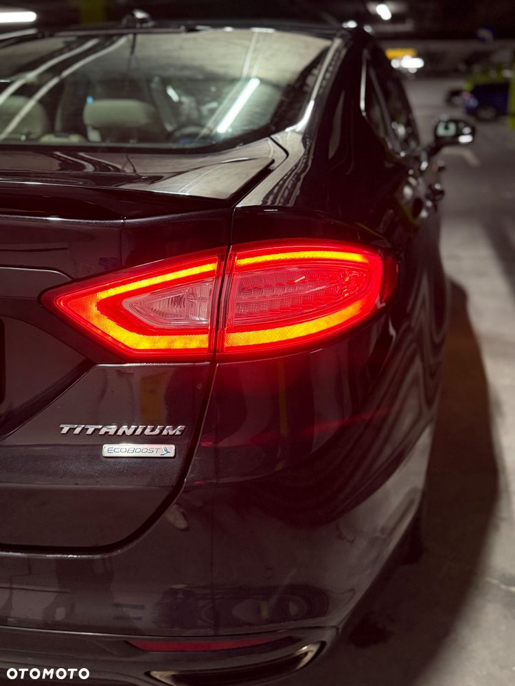 Ford Fusion - 12