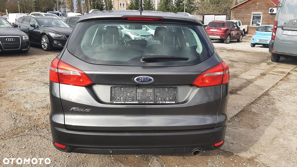 Ford Focus 2.0 TDCi Titanium ASS - 8