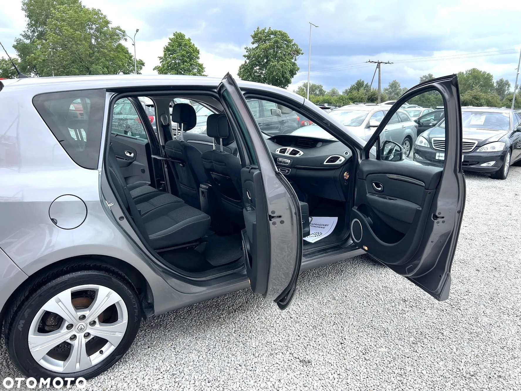 Renault Scenic 1.4 16V TCE Bose Edition - 17