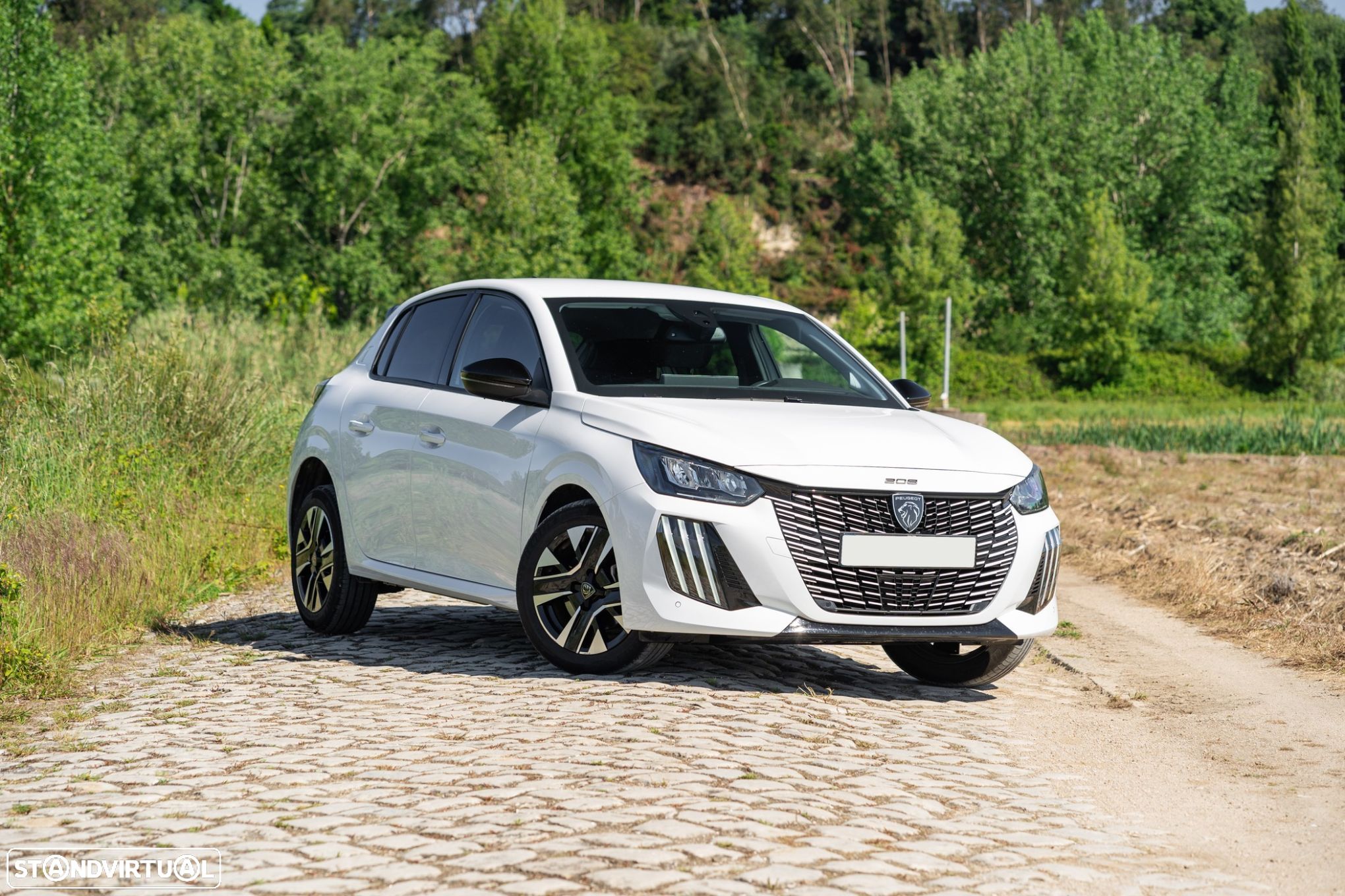 Peugeot 208 1.2 Hybrid Allure e-DCS6 - 1