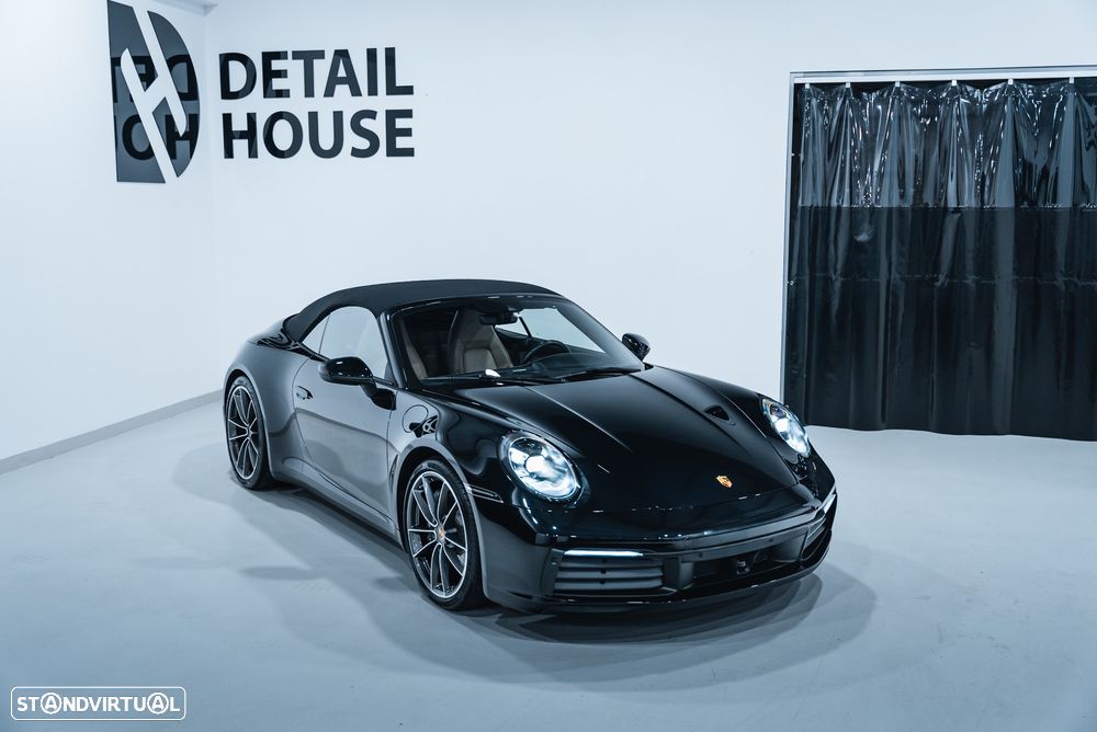 Porsche 911 (992) - 1