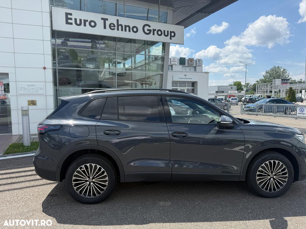 Volkswagen Tiguan - 9