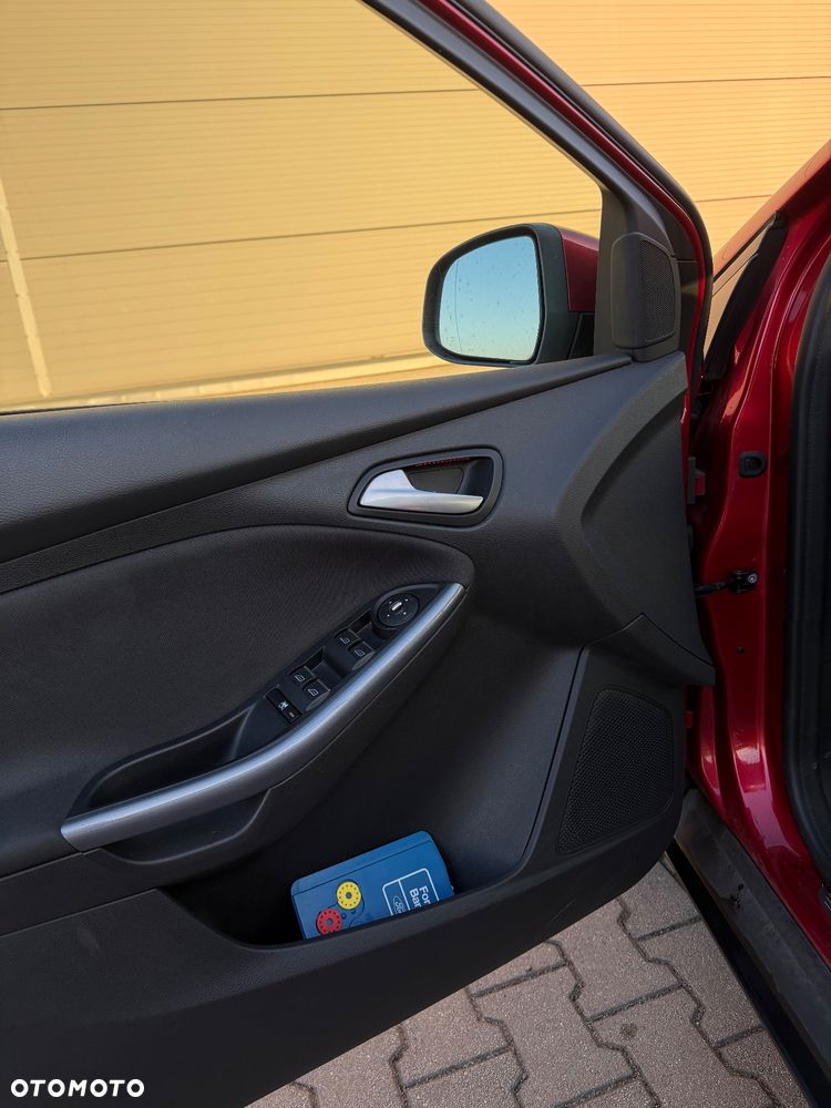 Ford Focus 1.0 EcoBoost Gold X (Edition Start) - 32