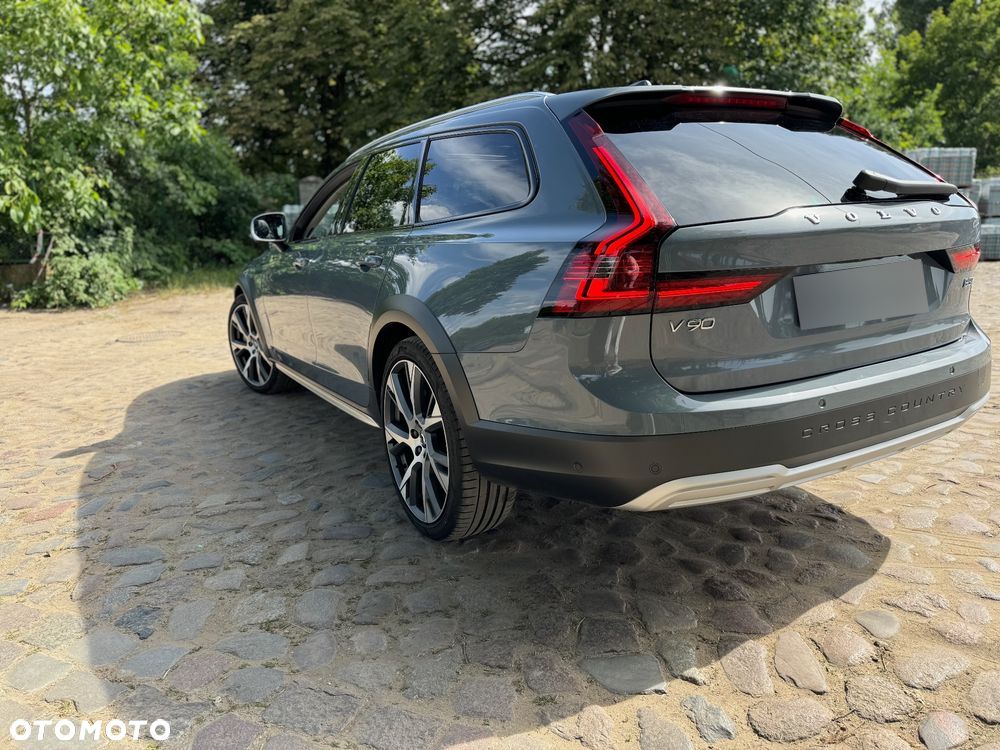 Volvo V90 Cross Country D5 AWD Pro - 6