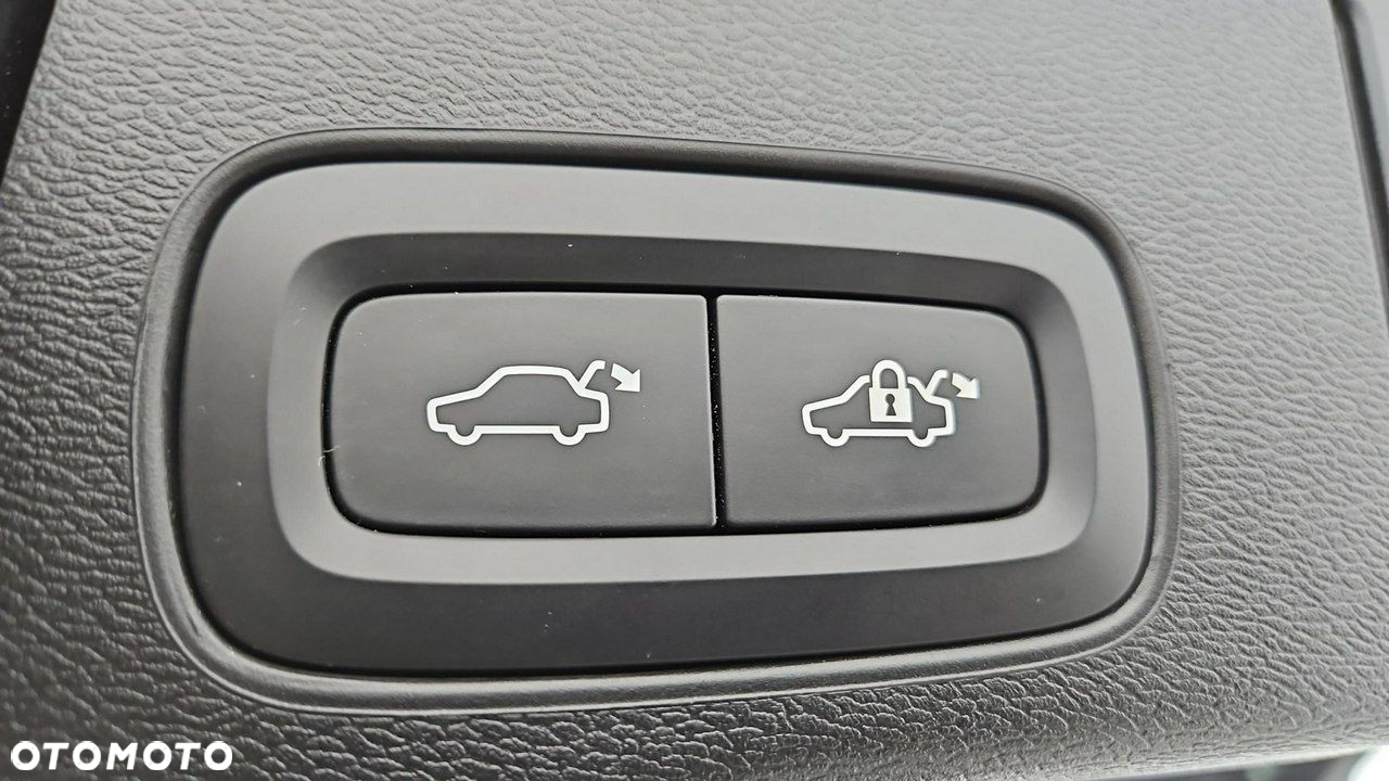 Volvo XC 60 - 25