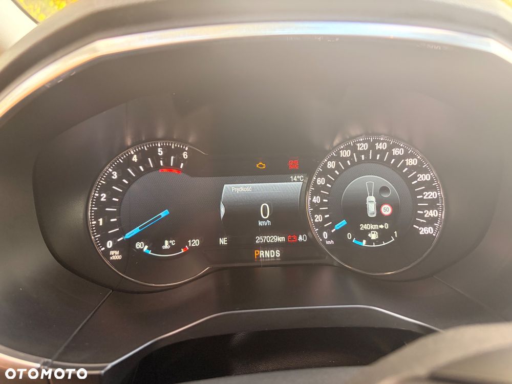 Ford S-Max - 8