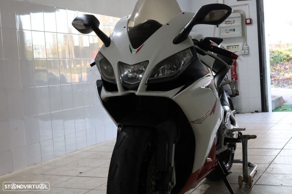 Aprilia RSV 1000rr - 2