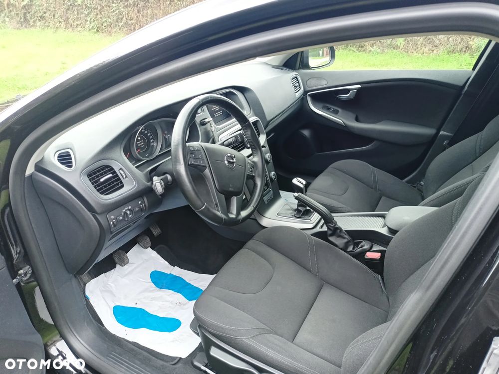 Volvo V40 - 8