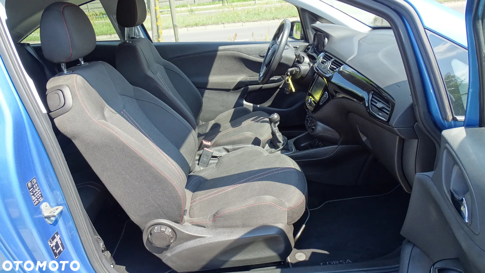 Opel Corsa 1.4 T Color Edition S&S - 11