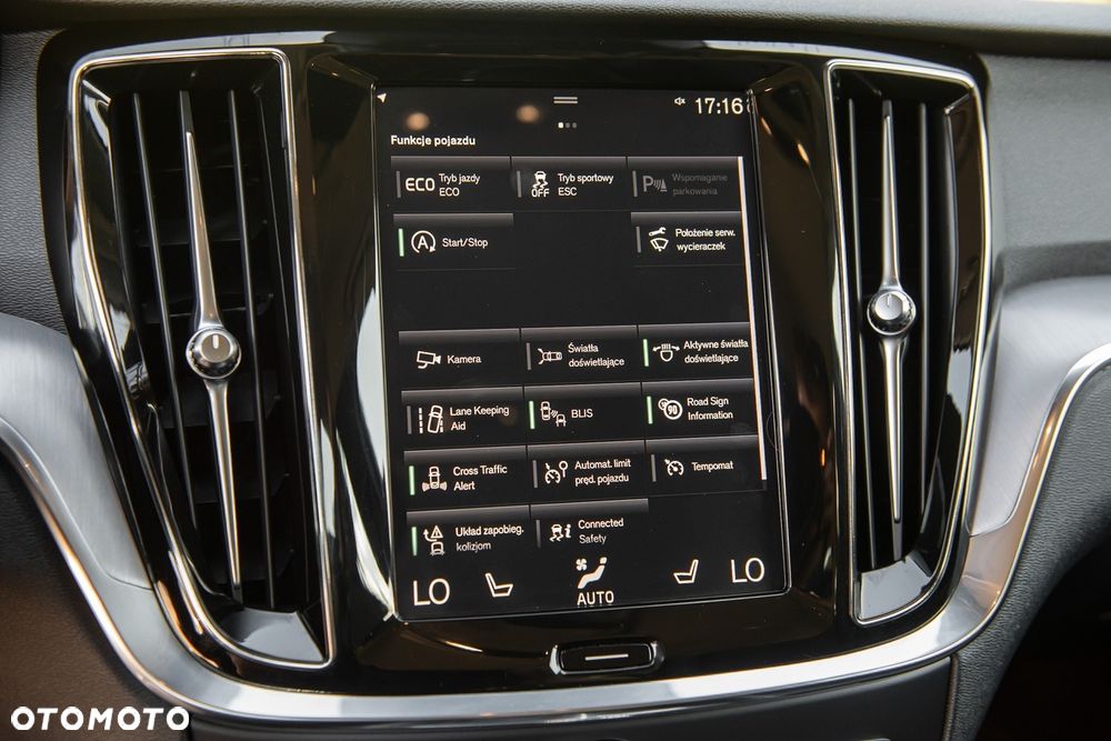 Volvo V60 D4 AWD Geartronic Momentum - 25