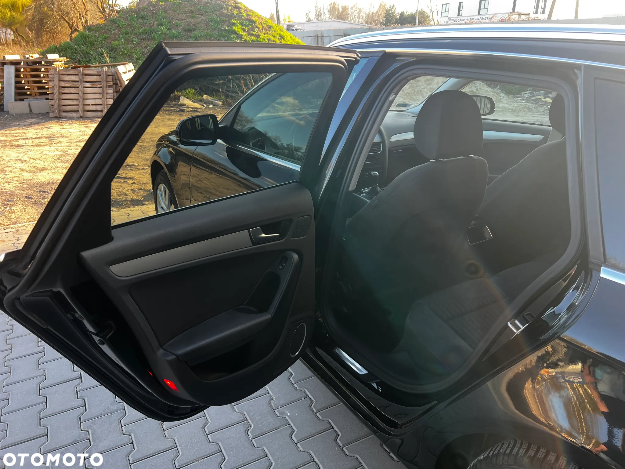 Audi A4 Avant 2.0 TFSI Ambiente - 17
