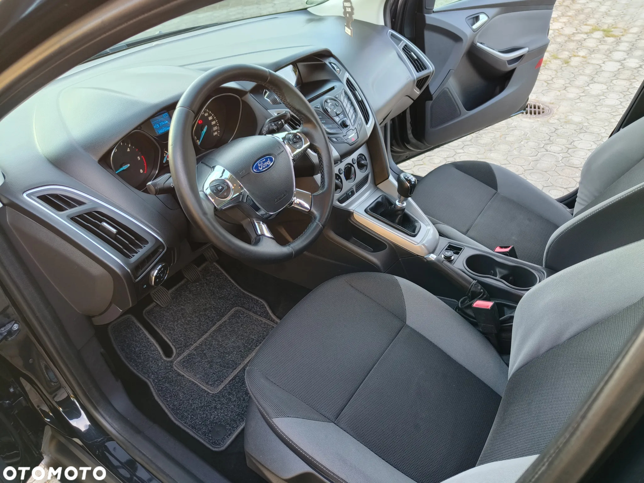 Ford Focus - 16