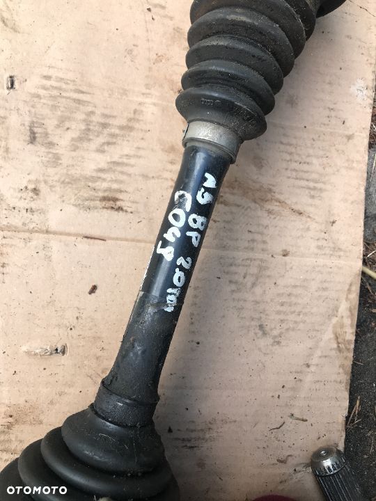 PÓŁOŚ AUDI A3 8P 2.0TDI LEWA - 3