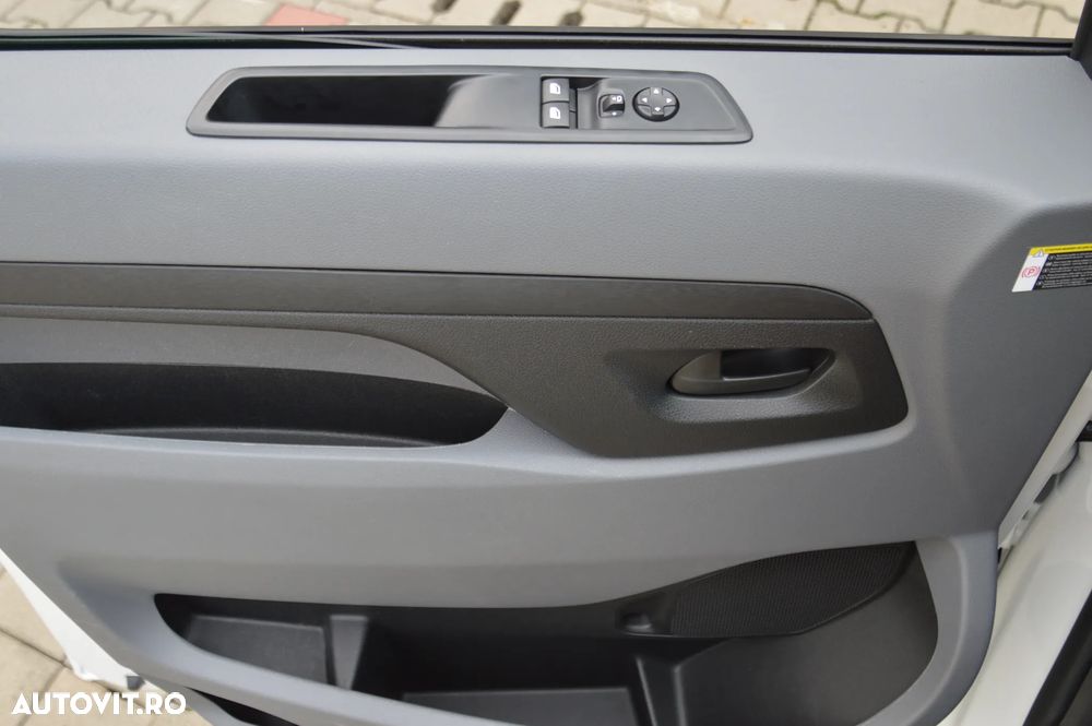 Opel E-VIVARO 50KW - 24