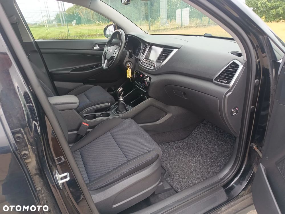 Hyundai Tucson blue 1.7 CRDi 2WD Advantage - 18