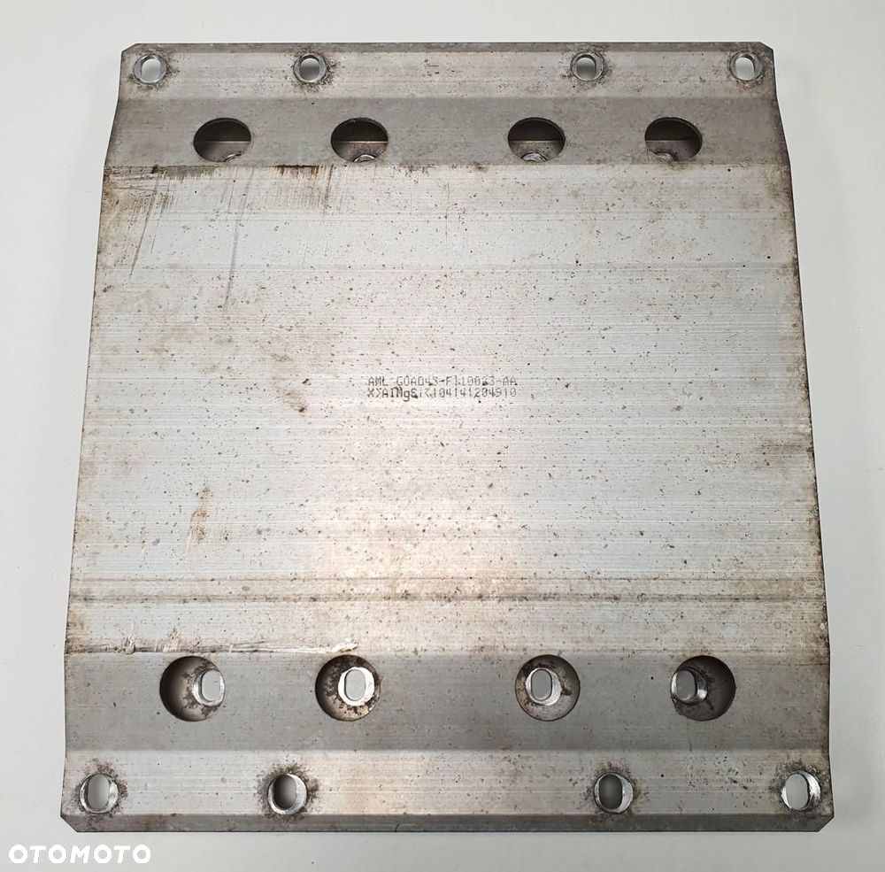 PŁYTA WZMACNIAJĄCA POD TUNEL ASTON MARTIN RAPIDE - 3