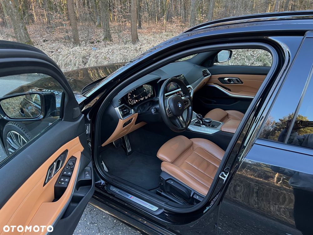 BMW Seria 3 330i xDrive M Sport - 5