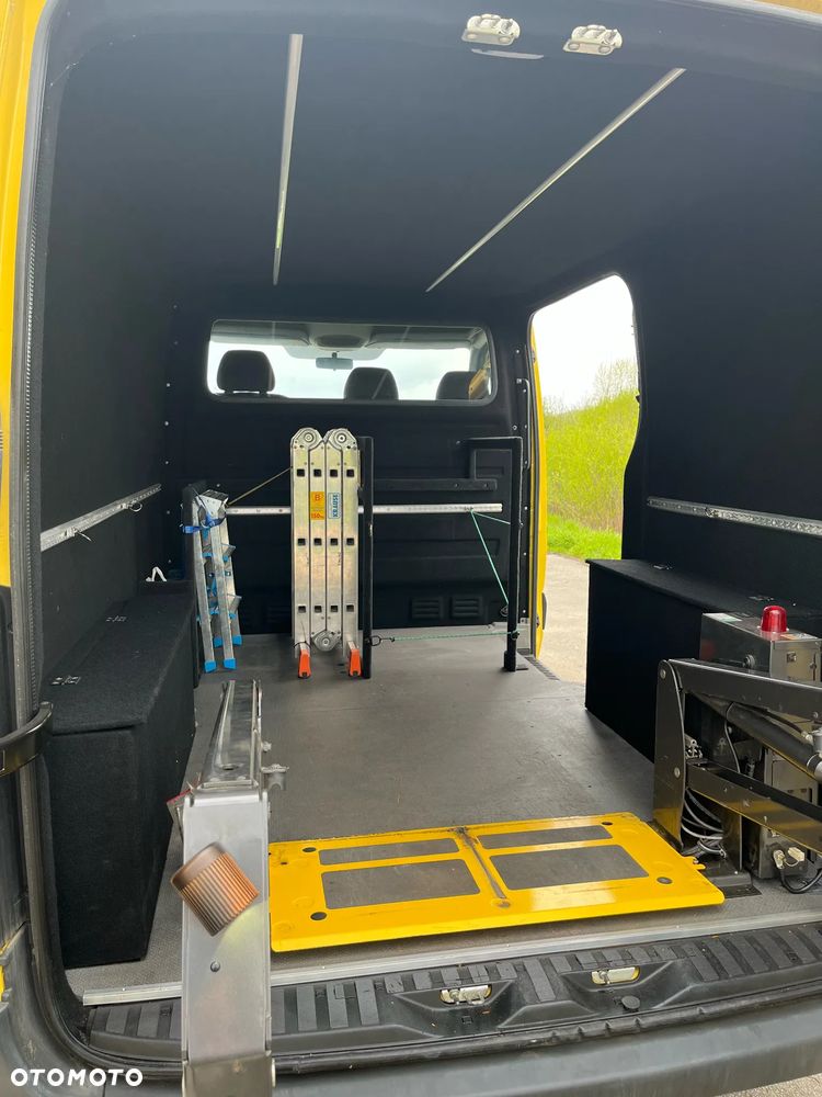 Mercedes-Benz Sprinter - 8