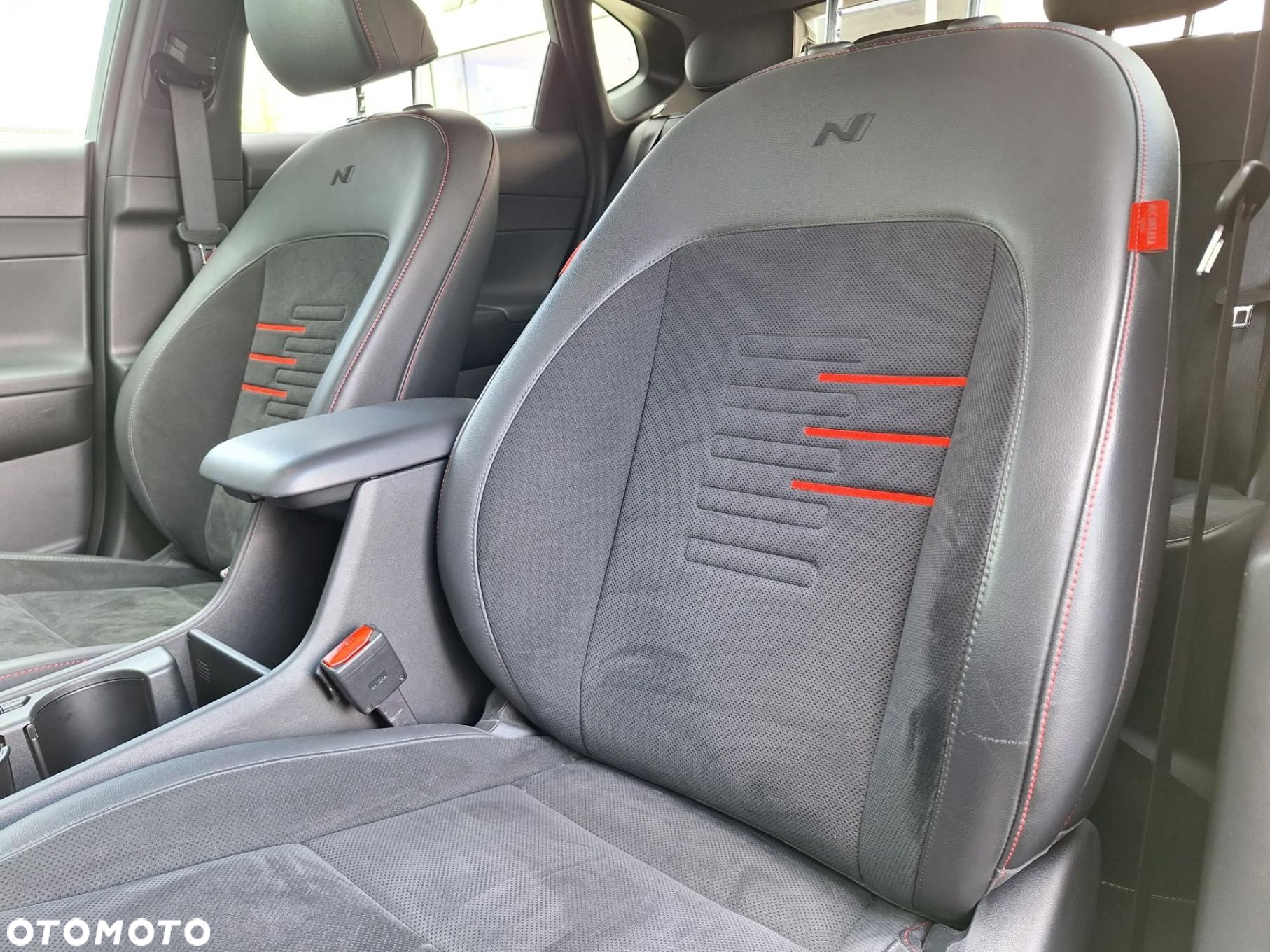 Hyundai Kona - 8
