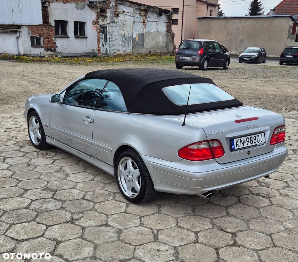 Mercedes-Benz CLK 430 - 17