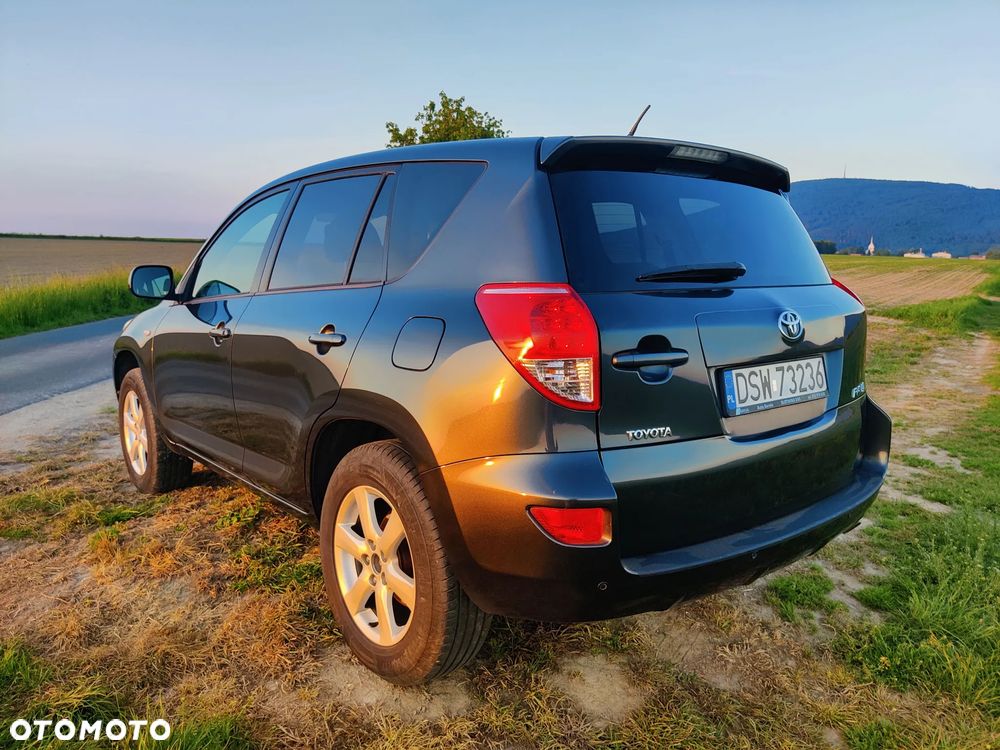 Toyota RAV4 2.0 4x4 - 27