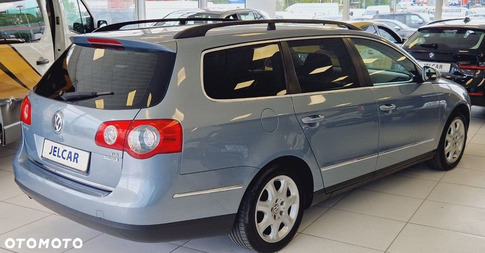 Volkswagen Passat - 8