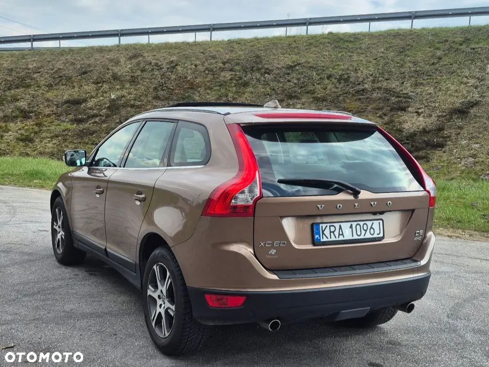Volvo XC 60 D3 AWD Summum - 4