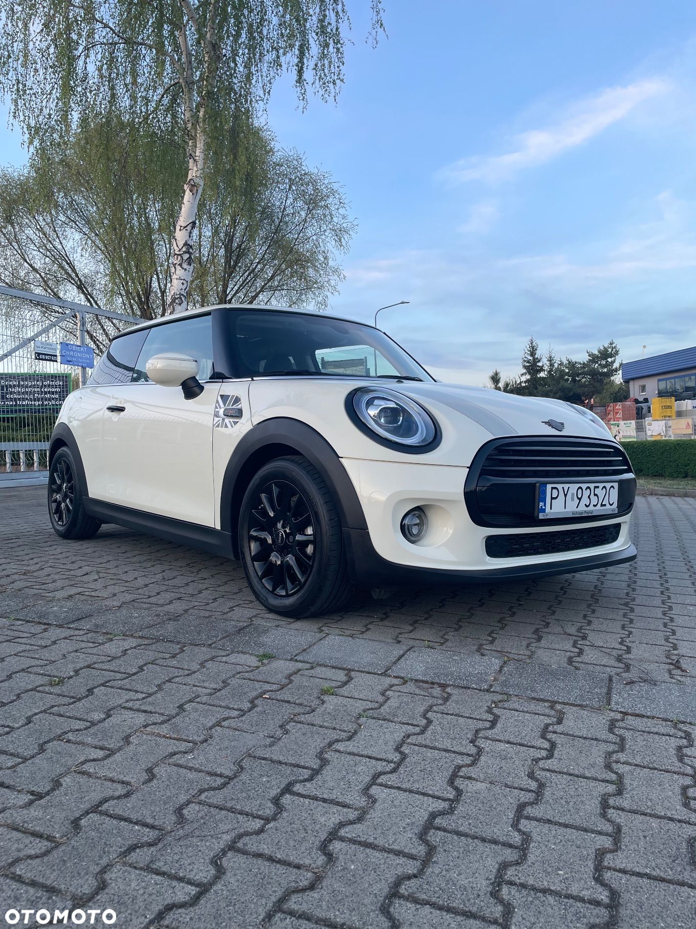 MINI Cooper - 1