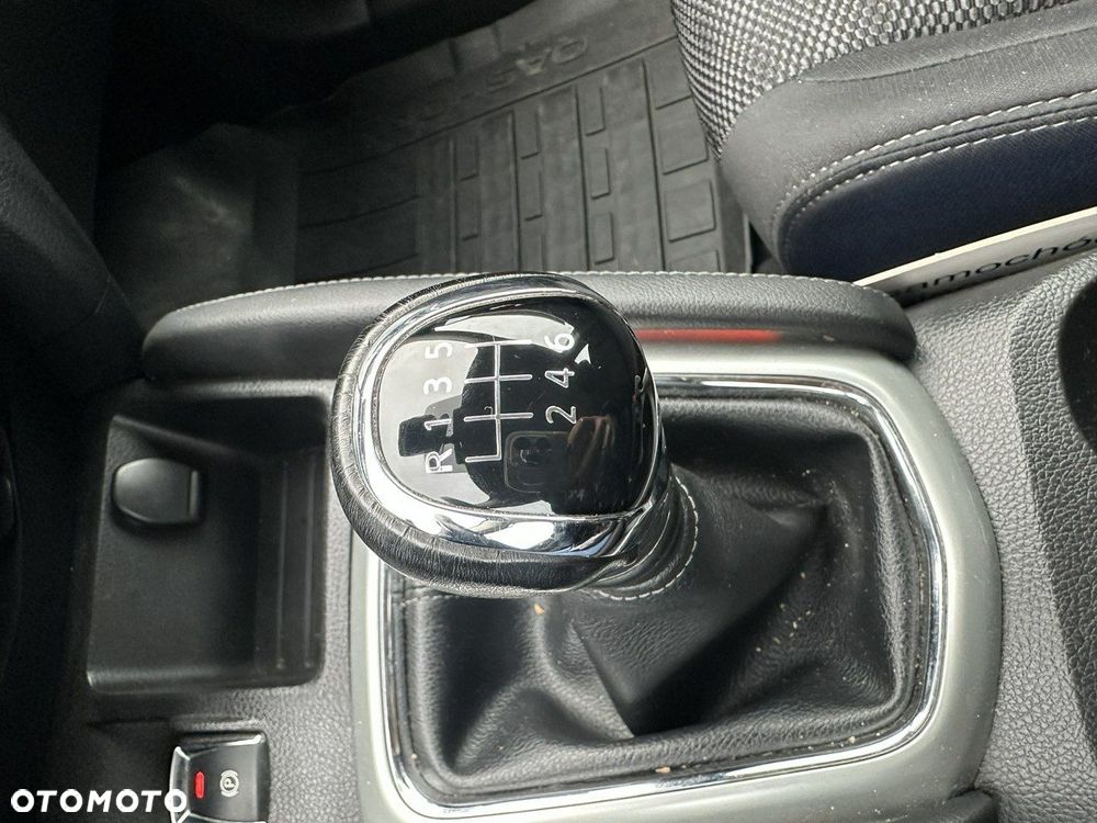 Nissan Qashqai - 32