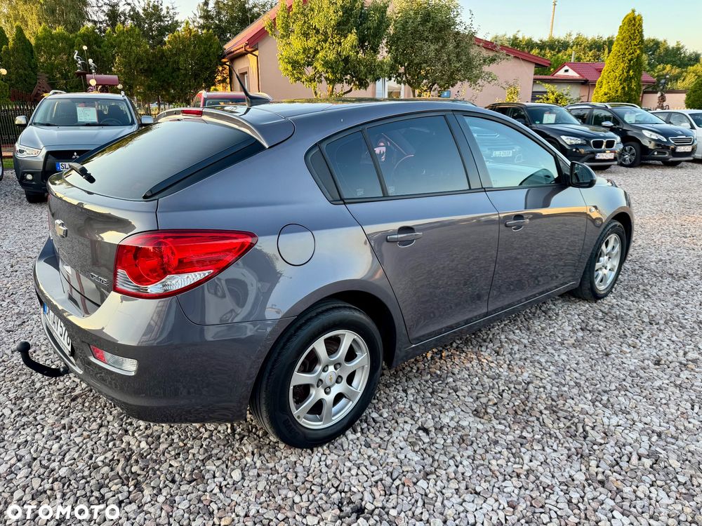 Chevrolet Cruze - 9