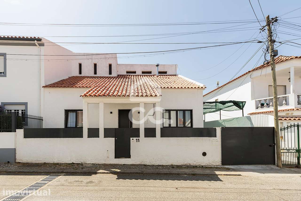 Moradia T4+2 c/ Quintal, Terraço, Anexo e Piscina, no Bacelo, em Évora - Grande imagem: 2/53