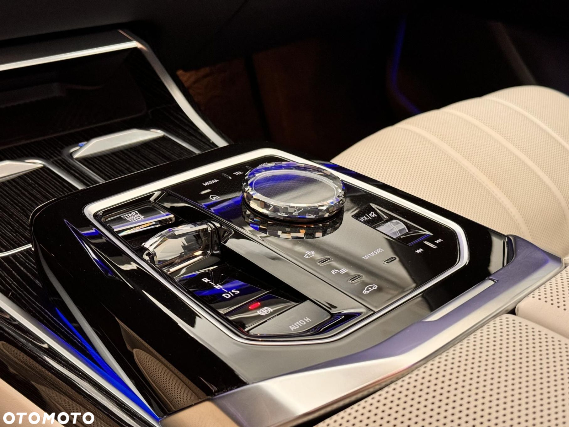 BMW Seria 7 - 24