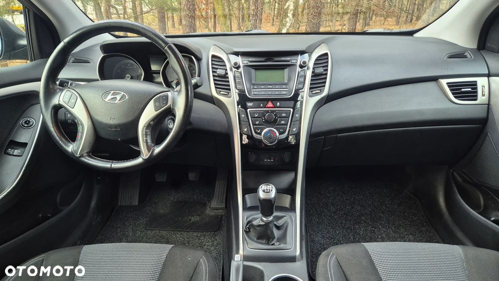 Hyundai i30 1.4 Classic + - 18