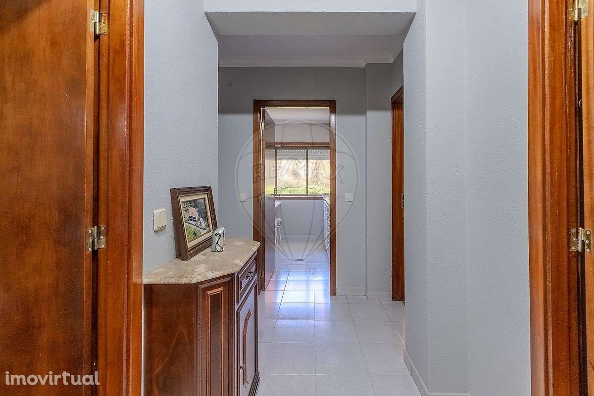 Apartamento T1 para venda - Grande imagem: 2/16