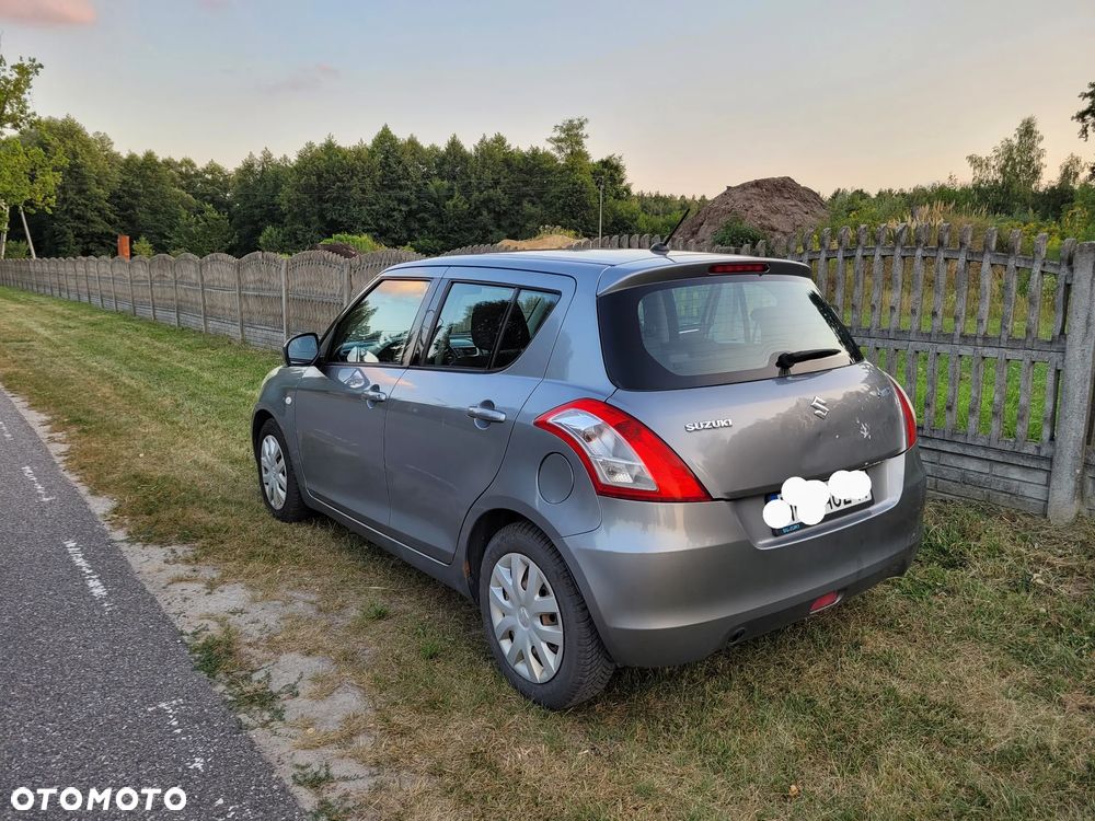 Suzuki Swift - 11