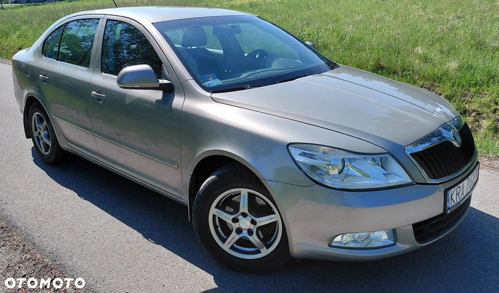 Skoda Octavia 1.6 Ambiente EU5 - 1