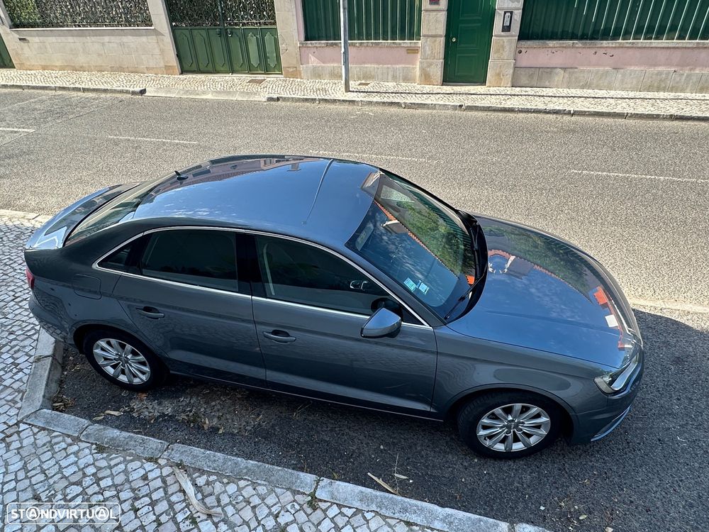 Audi A3 Limousine 1.6 TDI S-line S tronic foto 4
