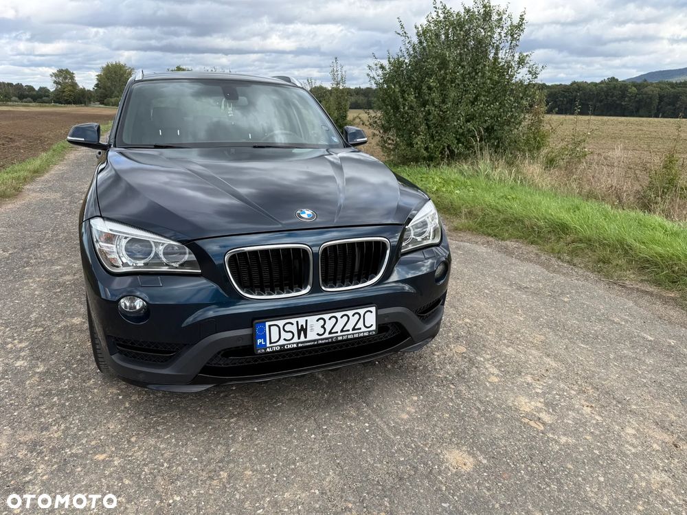 BMW X1 xDrive20d Sport Line - 3