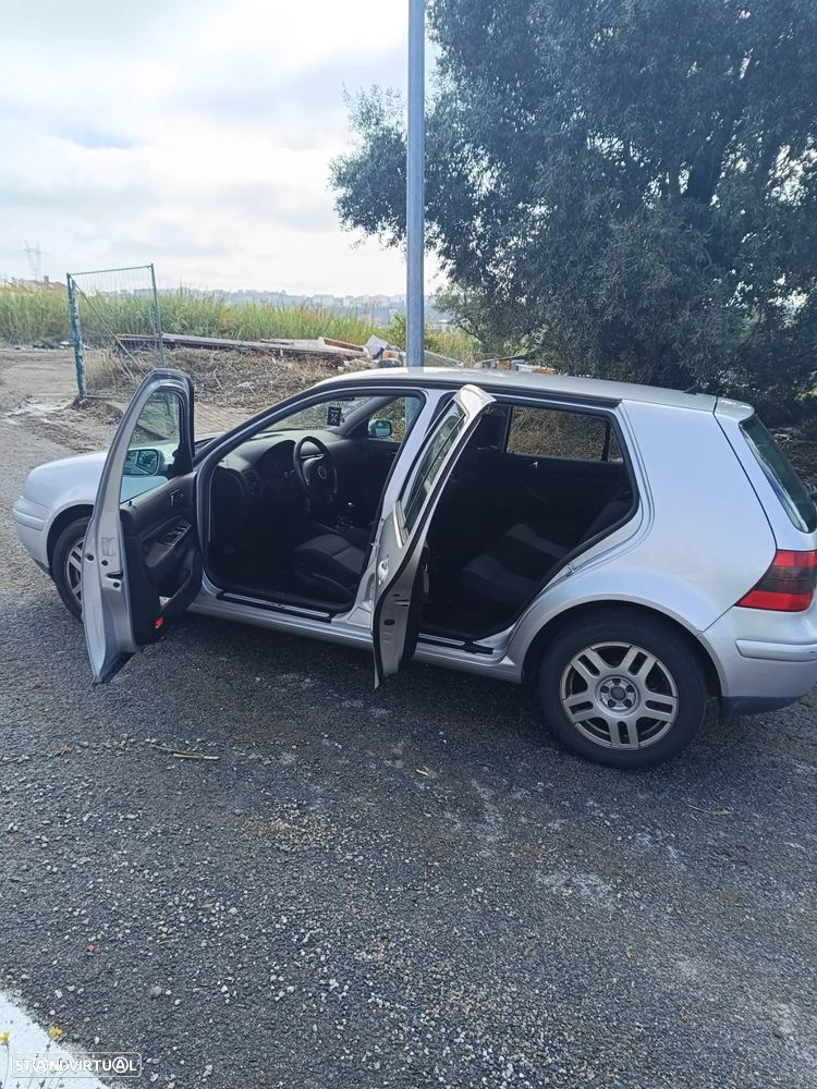 VW Golf 1.4i Confortline - 4