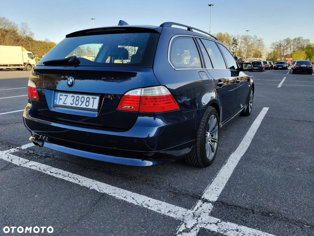 BMW Seria 5 525d - 2