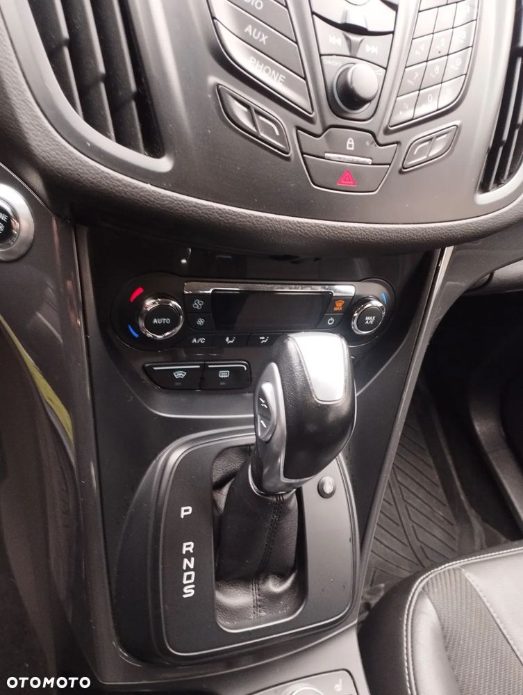 Ford Kuga 2.0 TDCi 4WD Titanium - 4