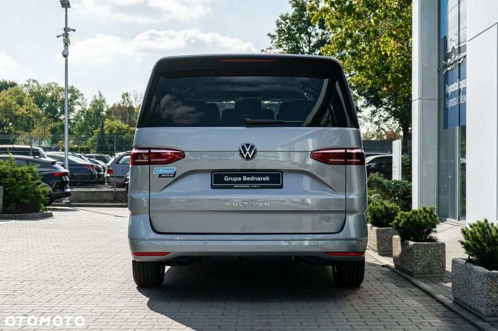 Volkswagen Multivan - 8